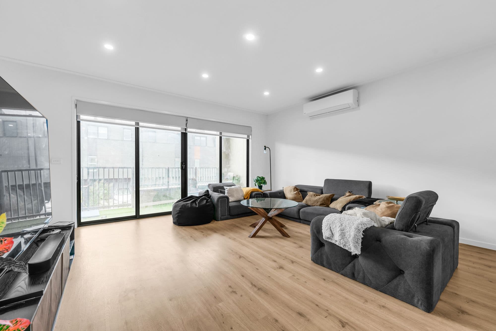 11 Light Street, Altona North VIC 3025, Altona North - Thumbnail 4