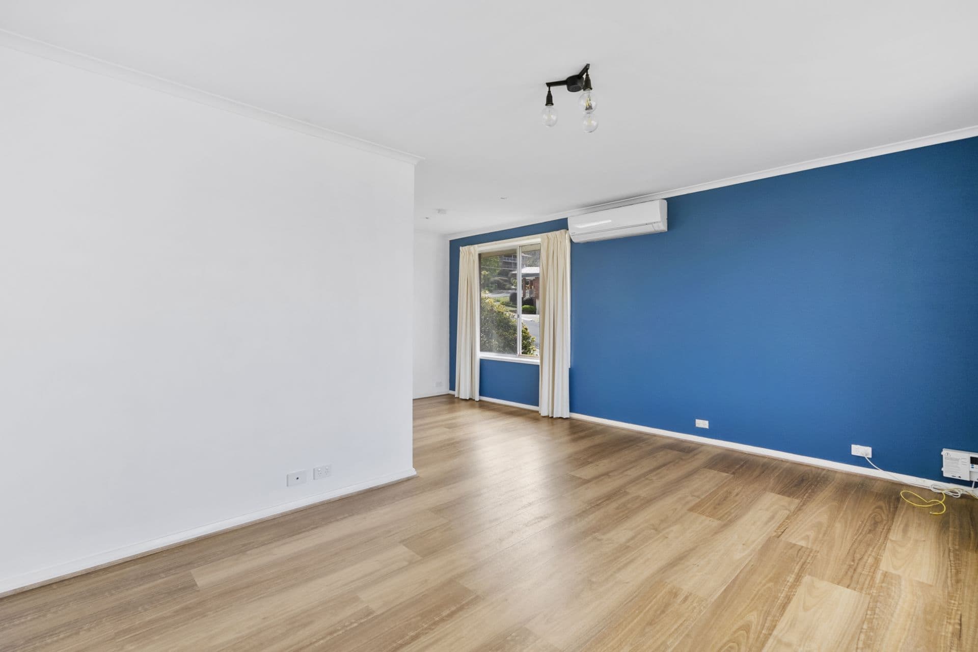 2 Newhaven Drive, Howrah, Howrah - Thumbnail 2