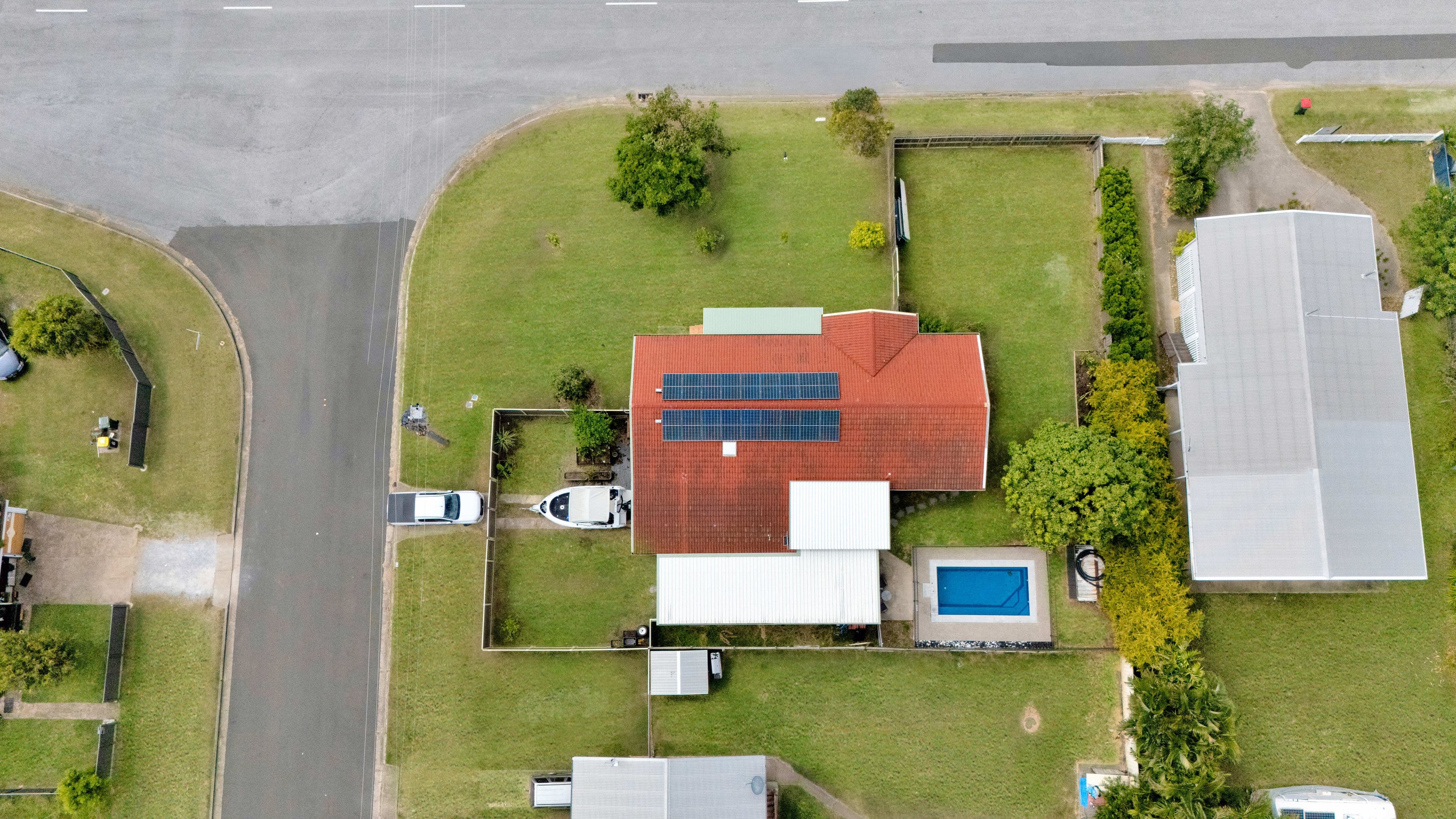 15 Larsen Street, West Gladstone QLD 4680, West Gladstone - Thumbnail 2