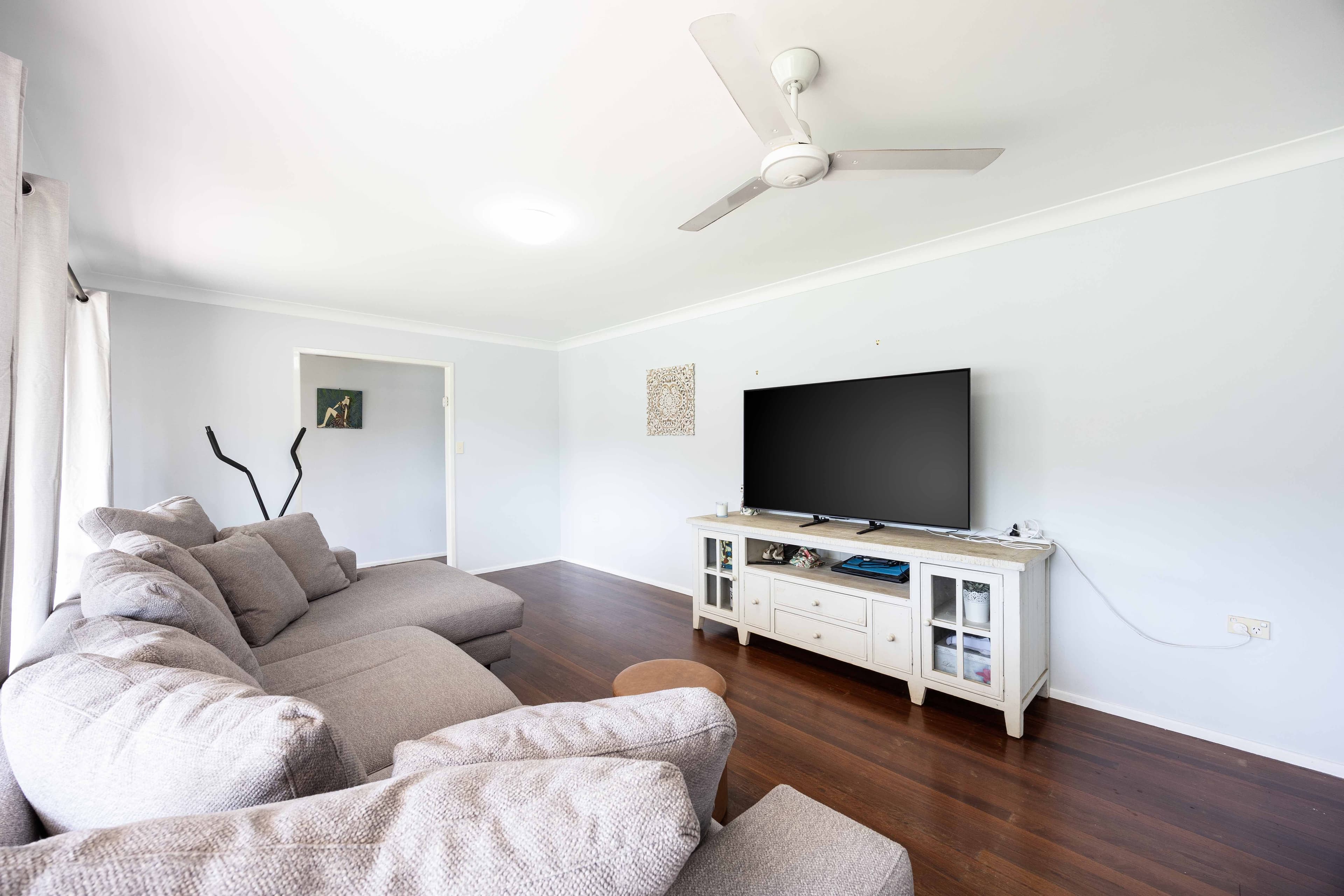 15 Larsen Street, West Gladstone QLD 4680, West Gladstone - Thumbnail 4