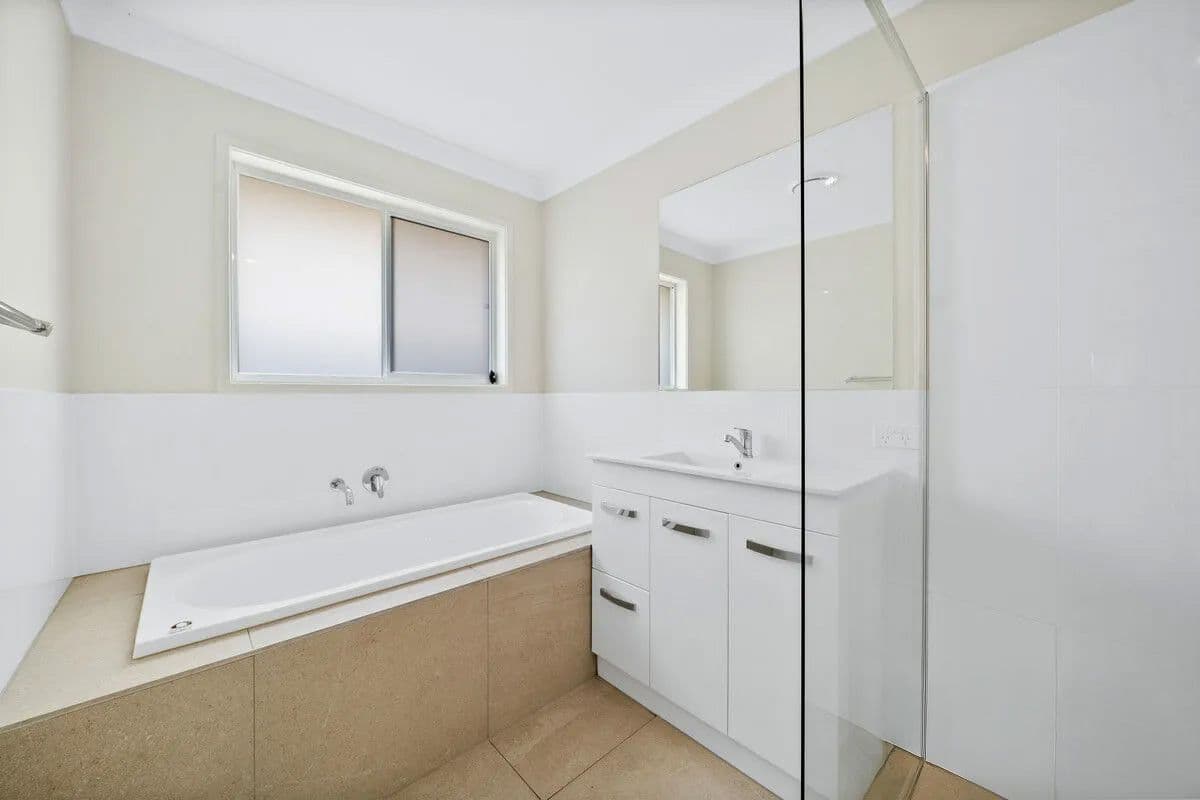2 Palmeri Street, Logan Reserve QLD 4133, Logan Reserve - Thumbnail 7