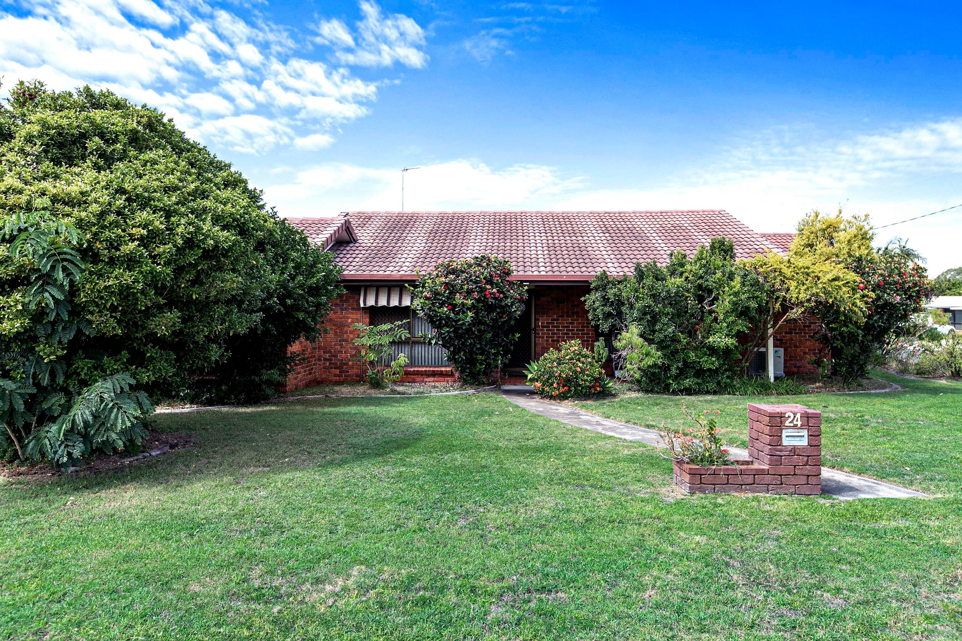 24 Kululu Crescent, Scarness QLD 4655, Scarness - Thumbnail 2