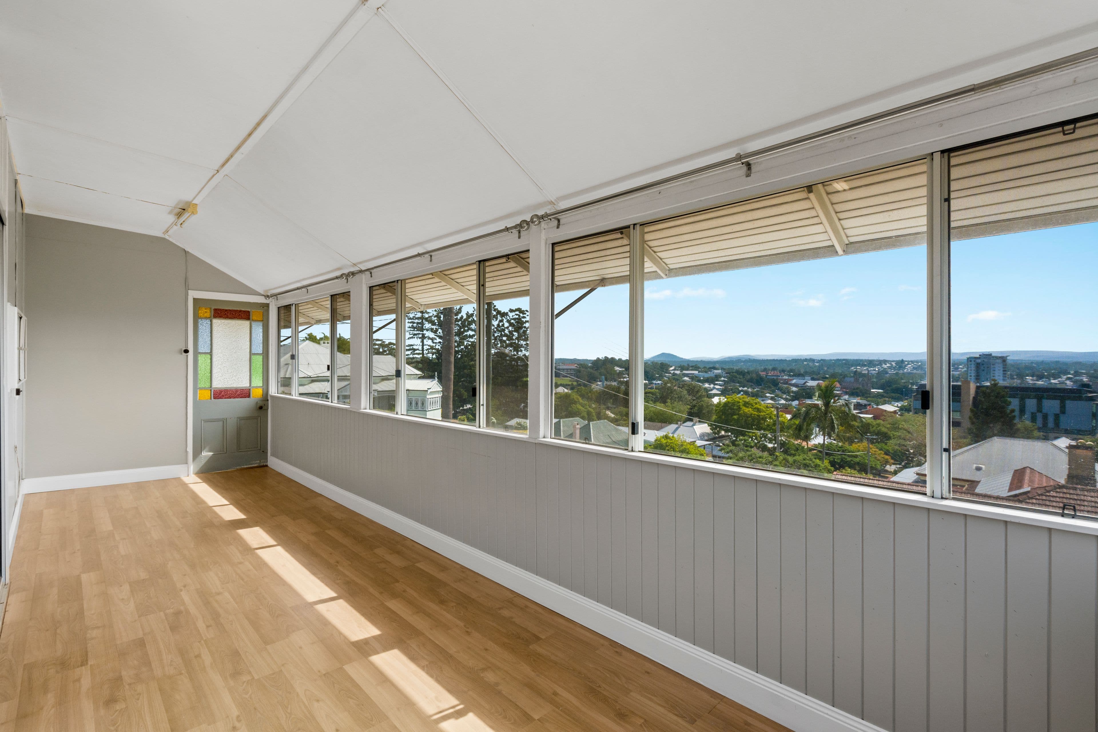 28 Ellenborough Street, Ipswich QLD 4305, Ipswich - Thumbnail 5