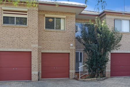 4/120 Oxford Street, Smithfield - Image 1