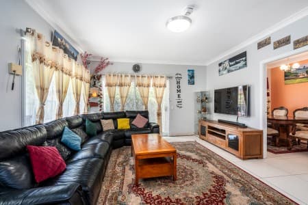 1/55 Northumberland Road, Auburn - Image 1