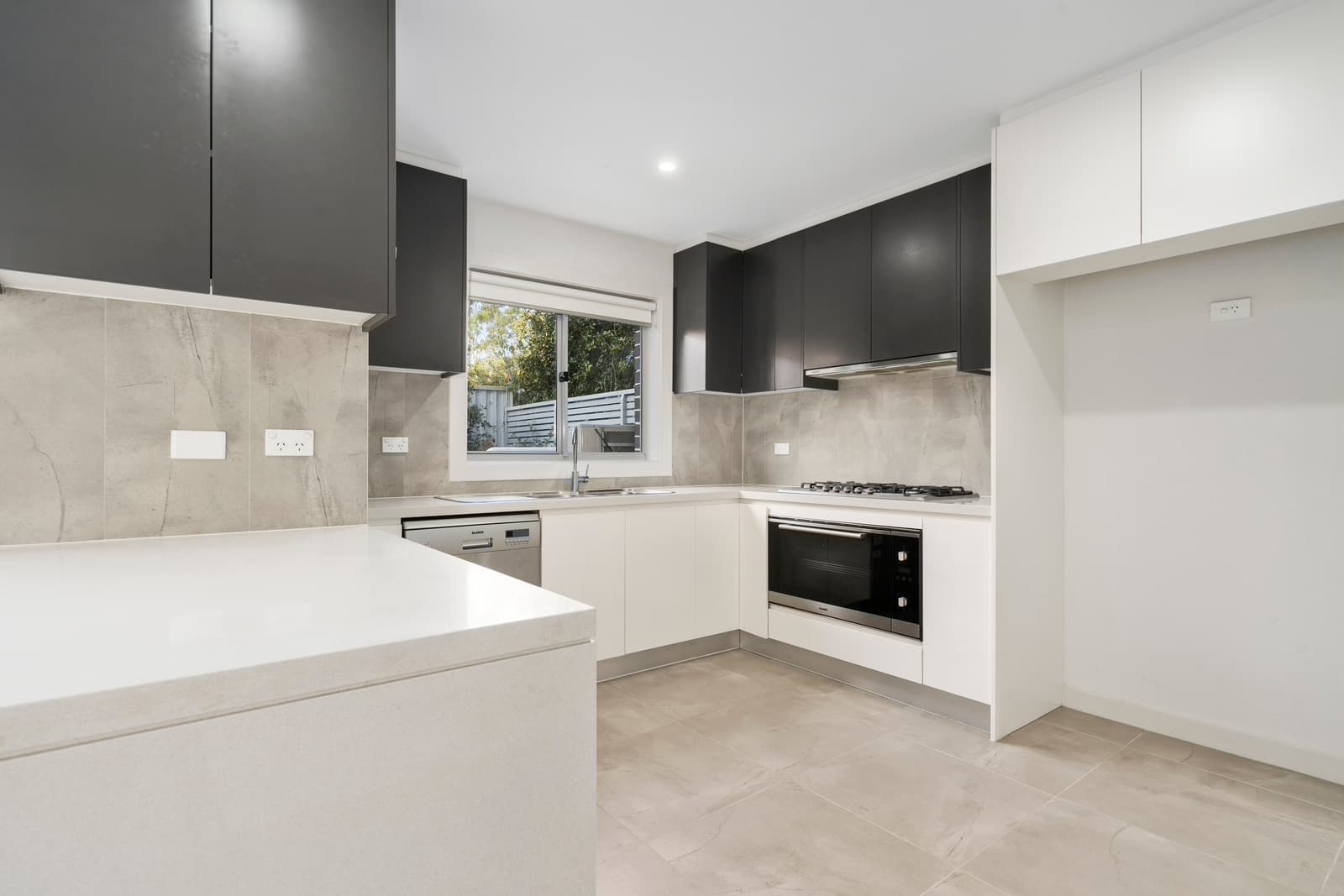 1/219 Auburn Road, Auburn - Thumbnail 2