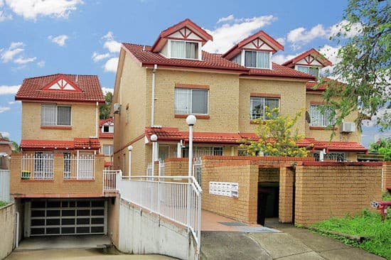 7/4-6 Chelmsford Ave, Bankstown - Image 1