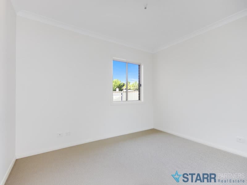 2/323 Hector Street, Bass Hill - Image 1