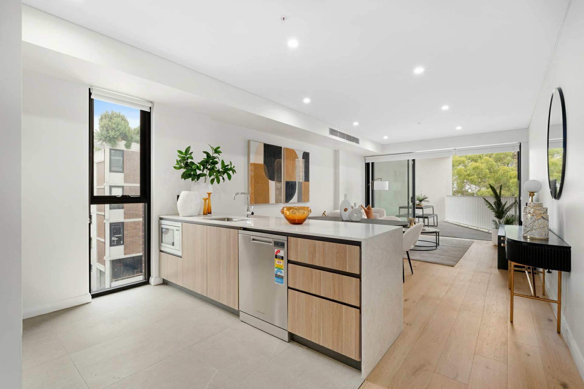 Apartment 607/5 Regent Street, Petersham, Petersham - Thumbnail 7