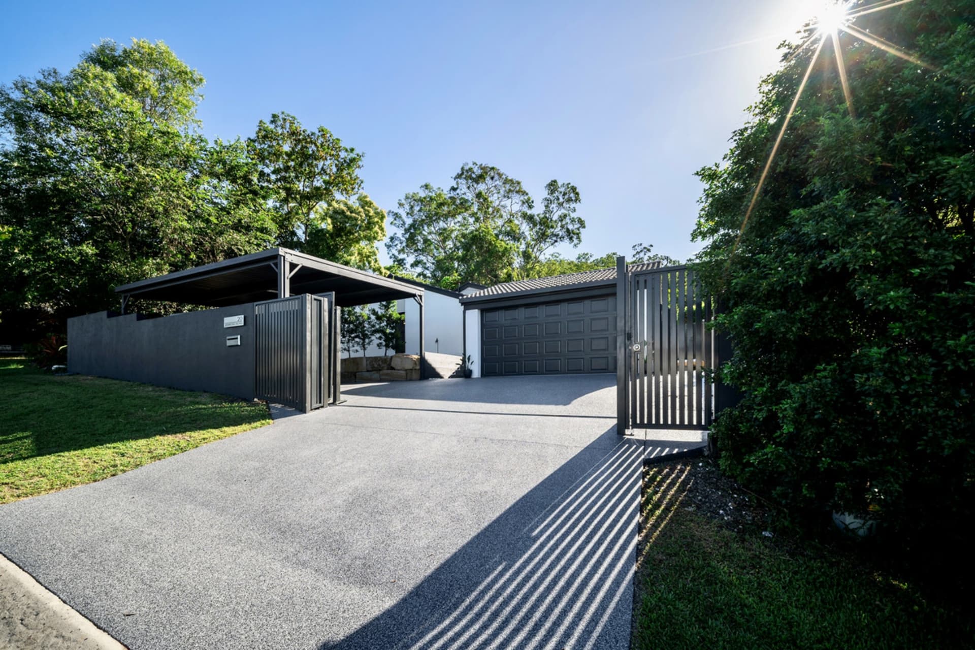 20 Jesmond Road, Helensvale, Helensvale - Thumbnail 2