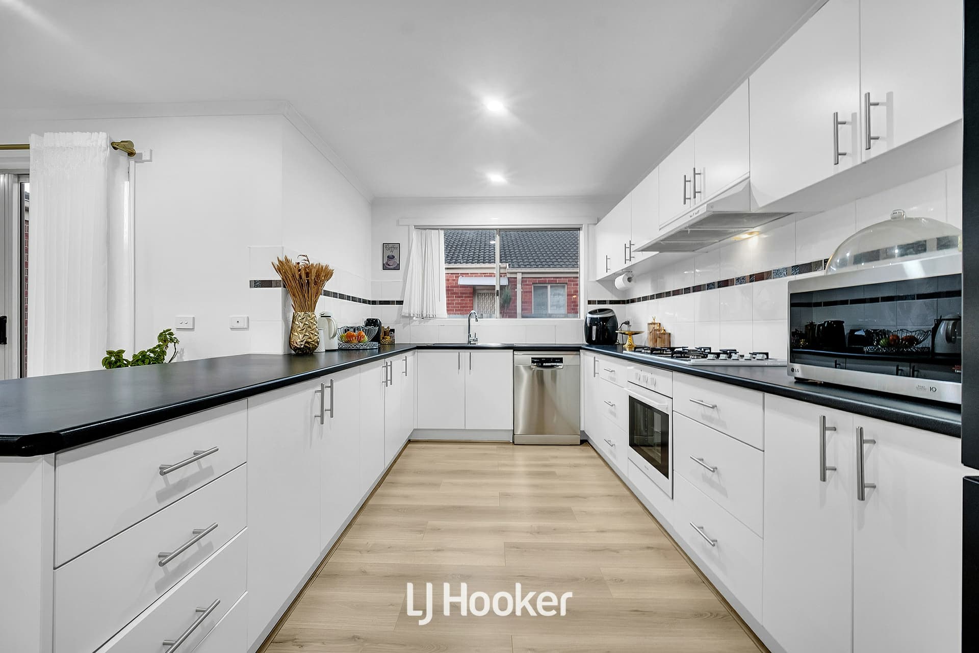 11 Elpara Way, Hampton Park, Hampton Park - Thumbnail 8