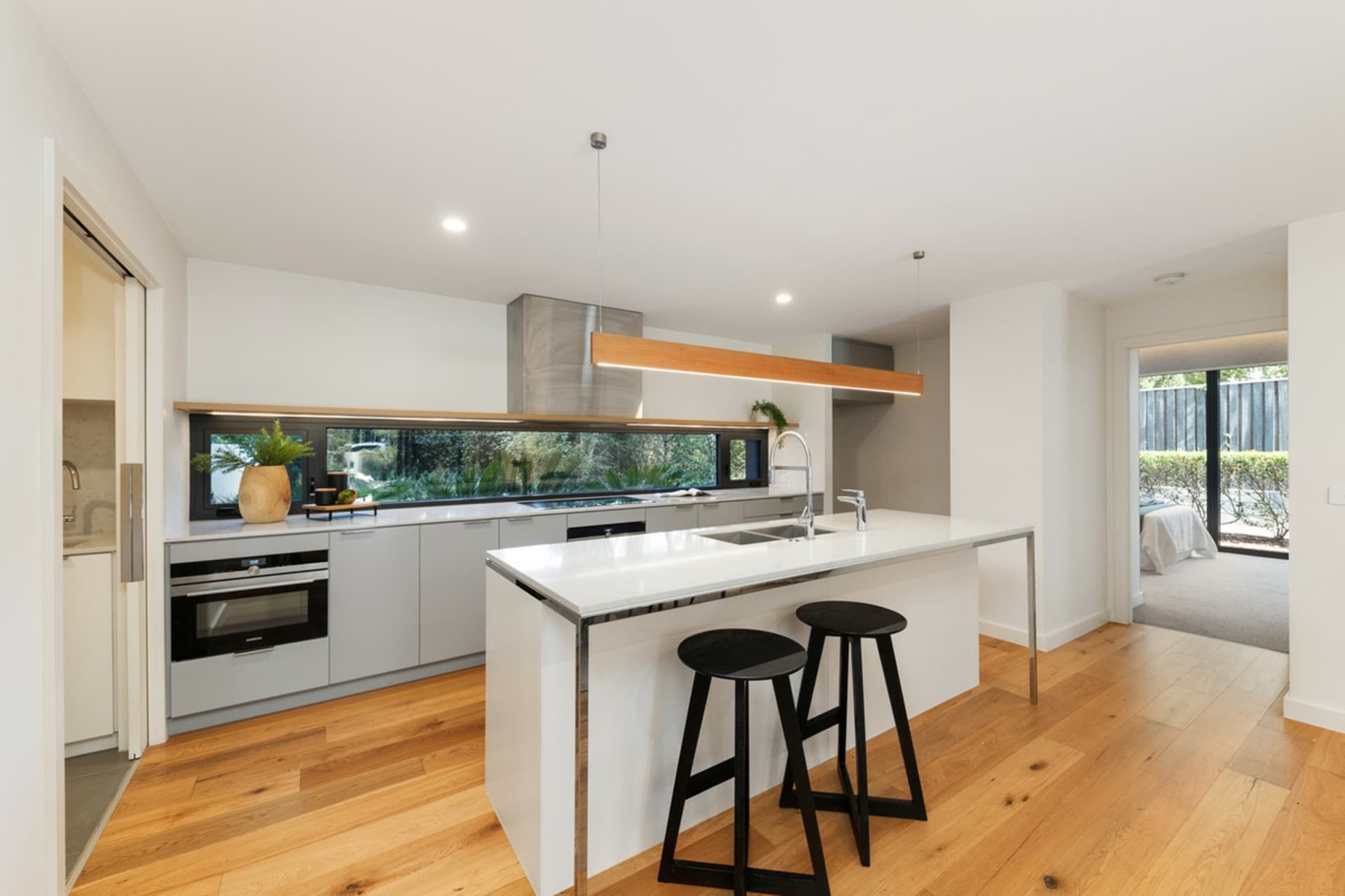 1/22 Canberra Avenue, Forrest, Forrest - Thumbnail 2