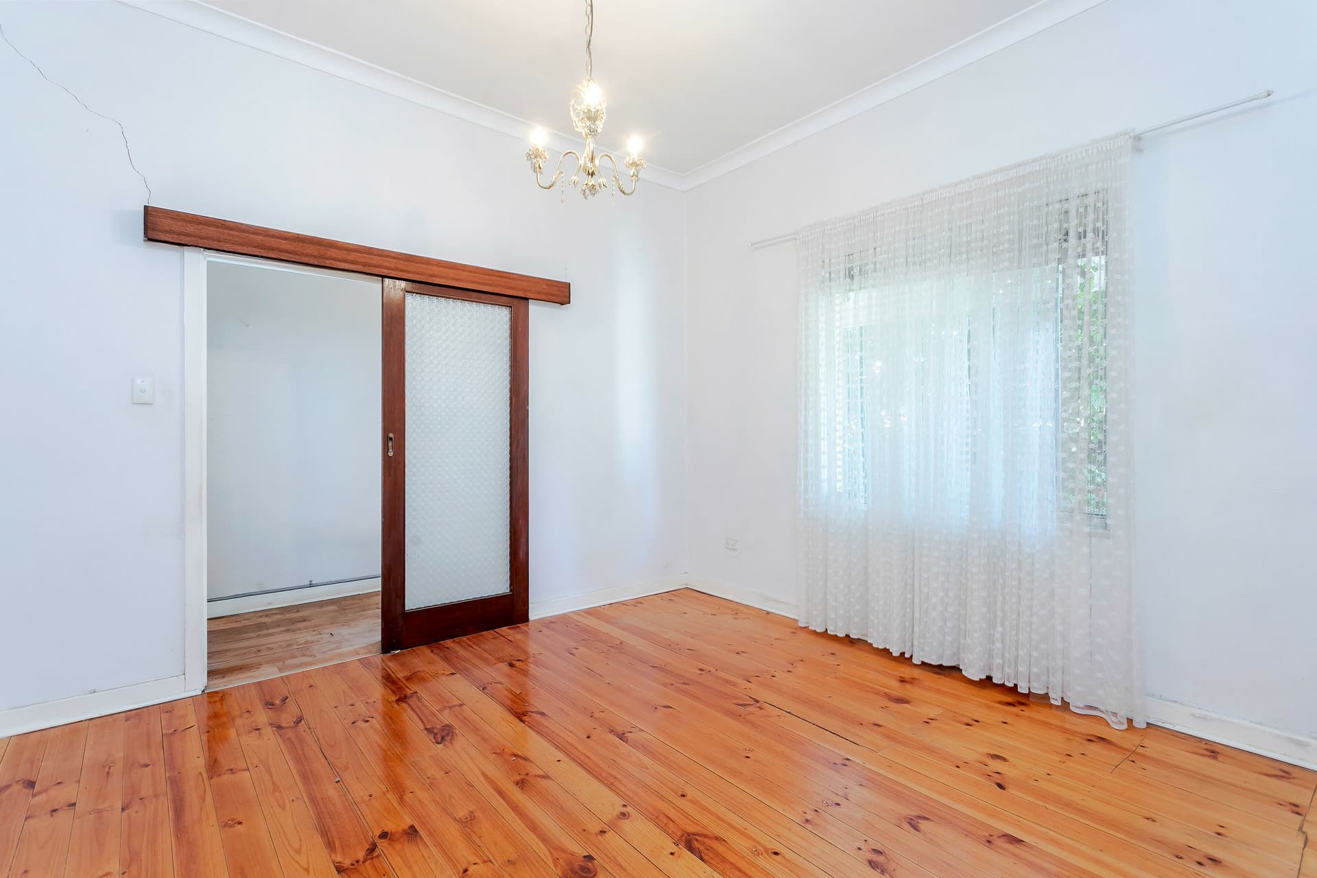11 Roebuck Street, Mile End, Mile End - Thumbnail 5