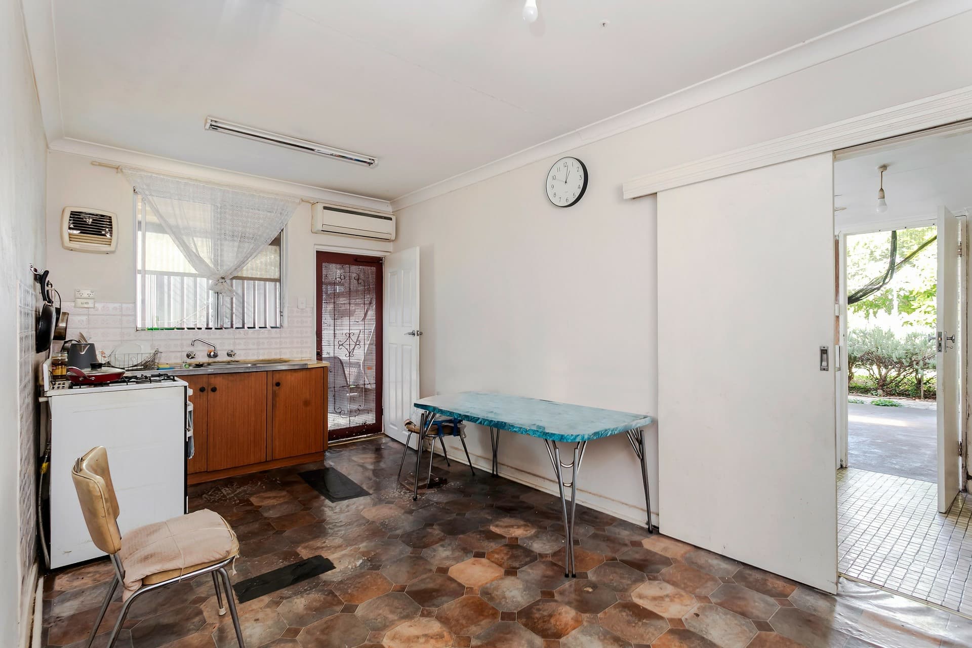11 Roebuck Street, Mile End, Mile End - Thumbnail 6