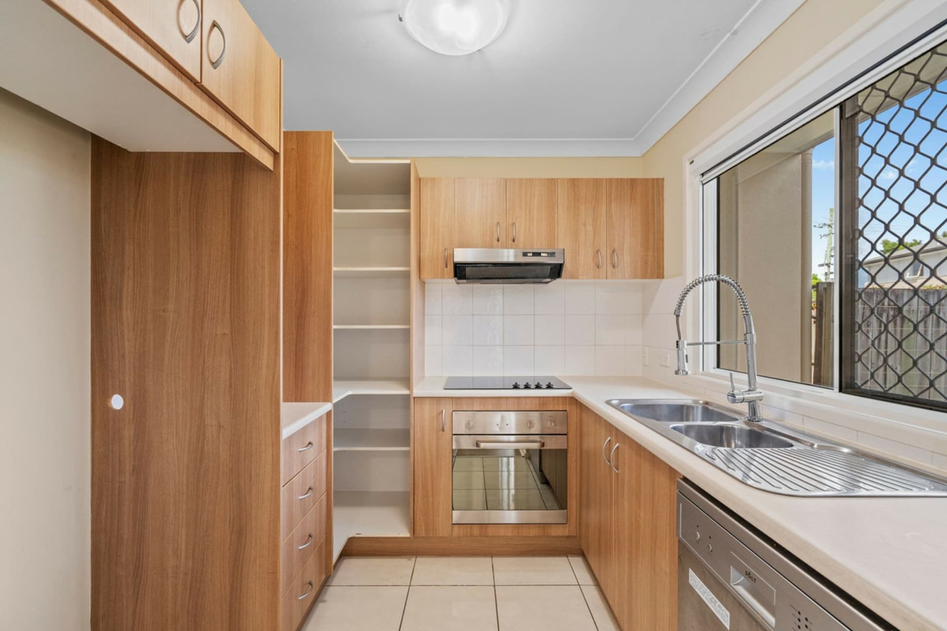 28/14-22 Lipscombe Road, Deception Bay, Deception Bay - Thumbnail 2
