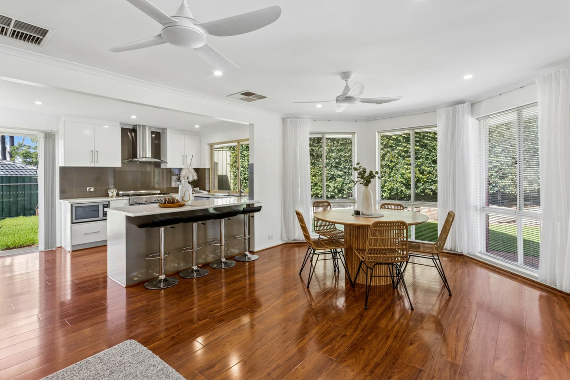 10 Tongariro Street, Greenwith, Greenwith - Thumbnail 6