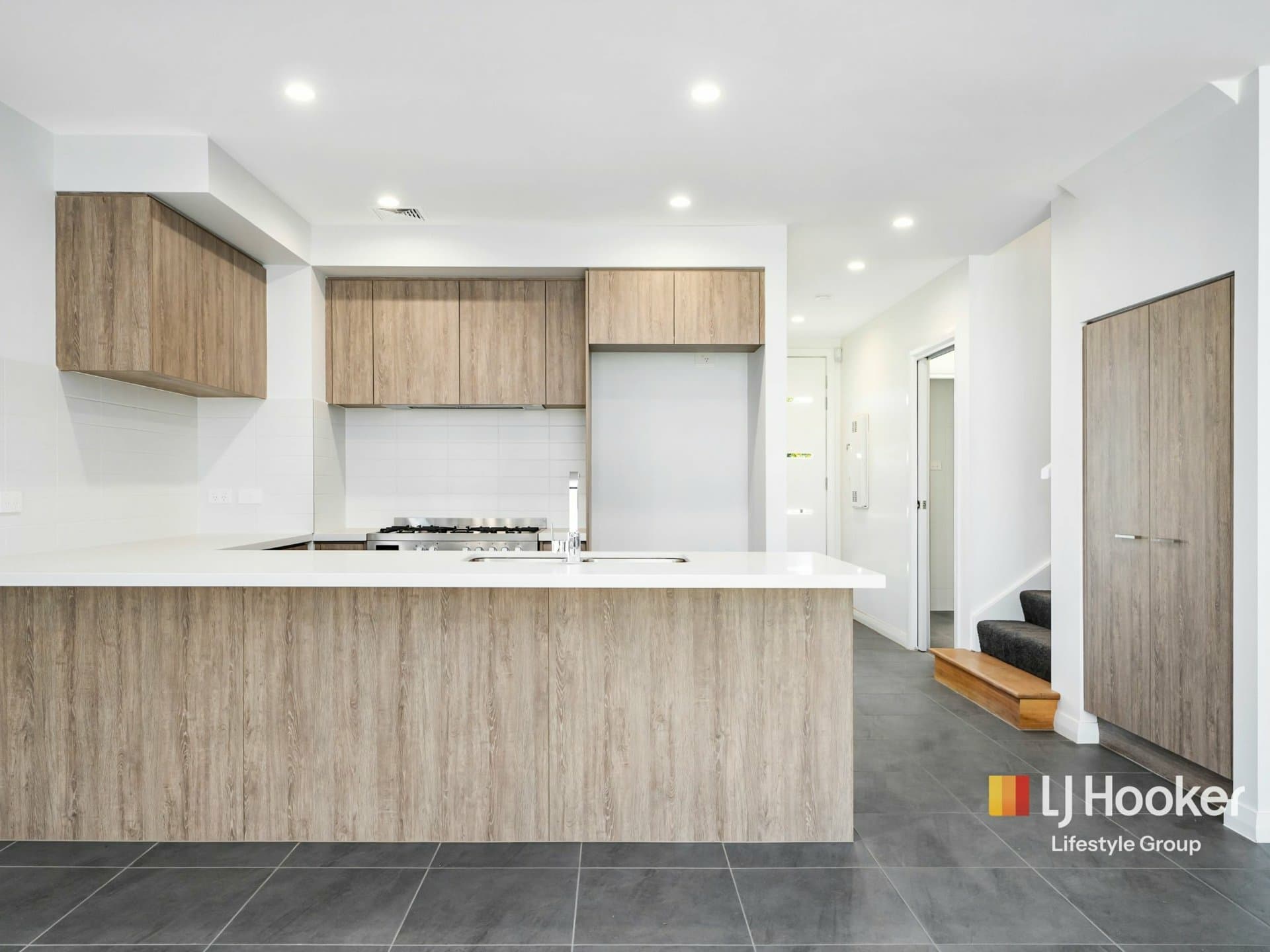 90 Dransfield Drive, Oran Park, Oran Park - Thumbnail 3