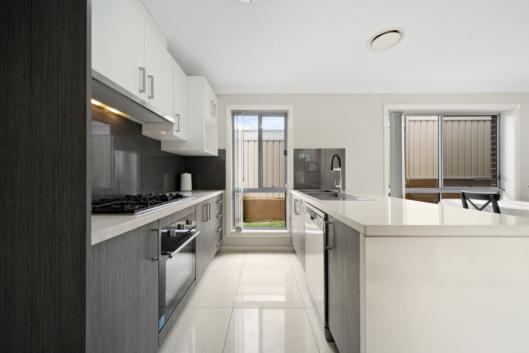41 Desley Crescent, Prospect - Thumbnail 3