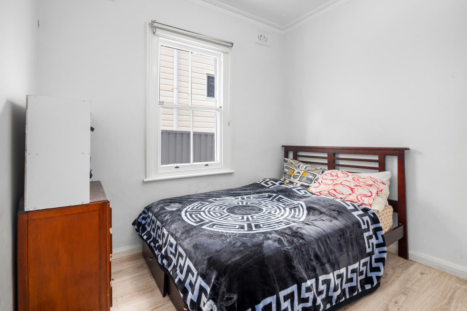 8 Union Road, Auburn - Thumbnail 7