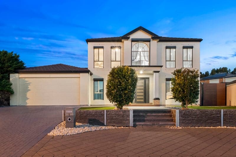 1 Chestnut Grove, Blakeview - Image 1