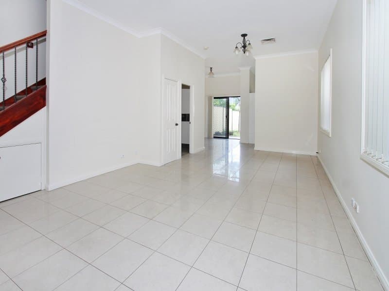 24a Wisdom Street, Guildford West - Thumbnail 3