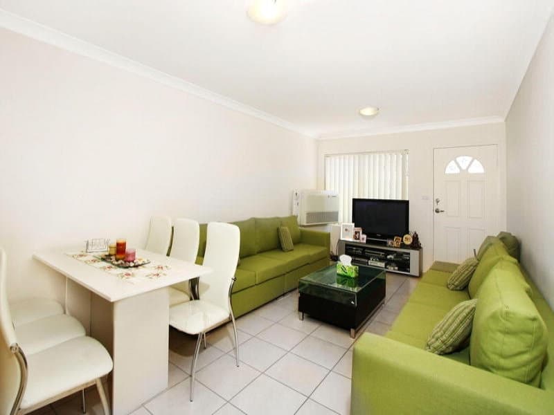 12 Rosedale Street, Canley Heights - Thumbnail 4