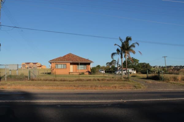 70 Hambledon Road, Schofields - Thumbnail 2