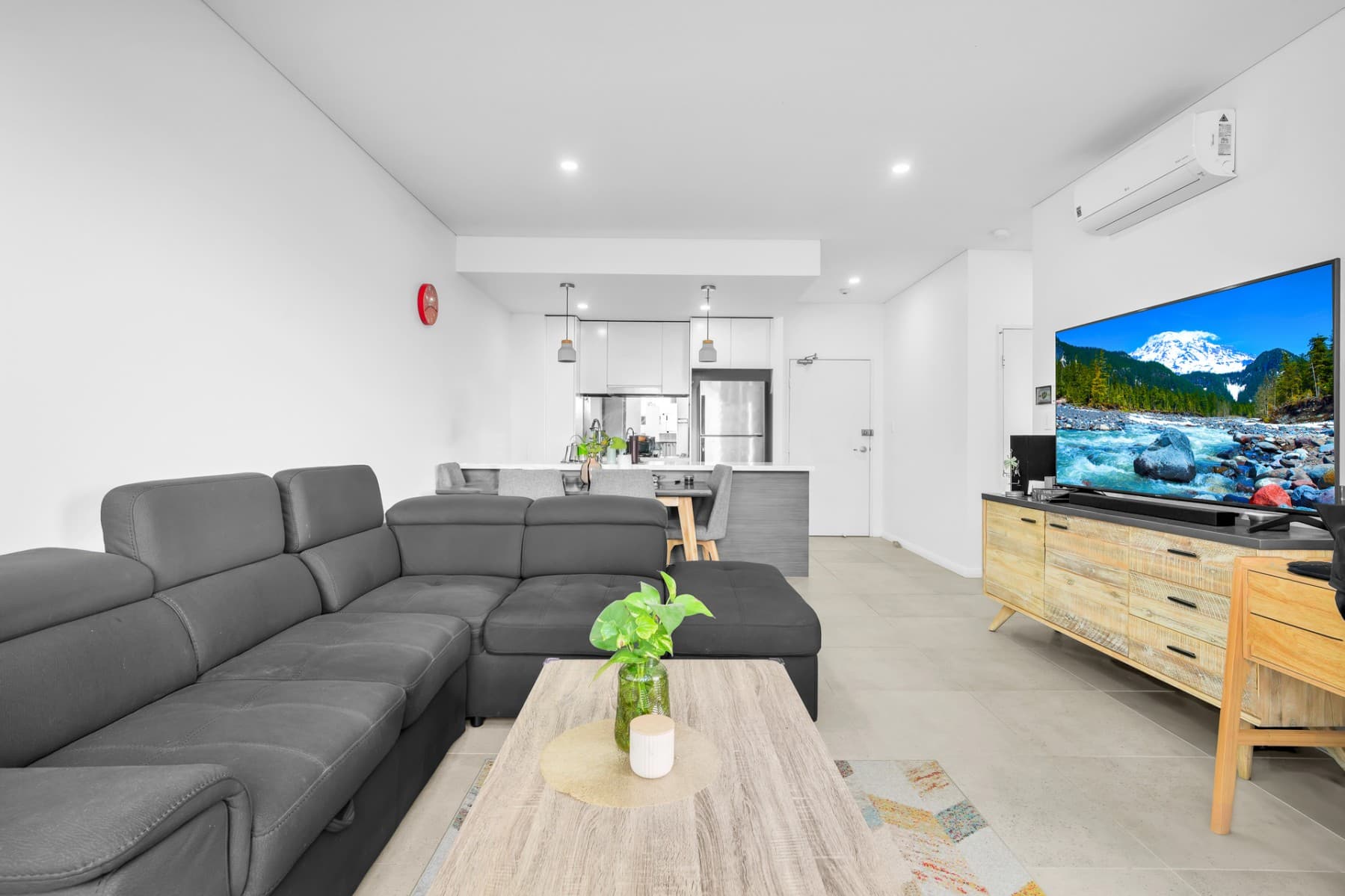 309/108 Station Street, Wentworthville - Thumbnail 2