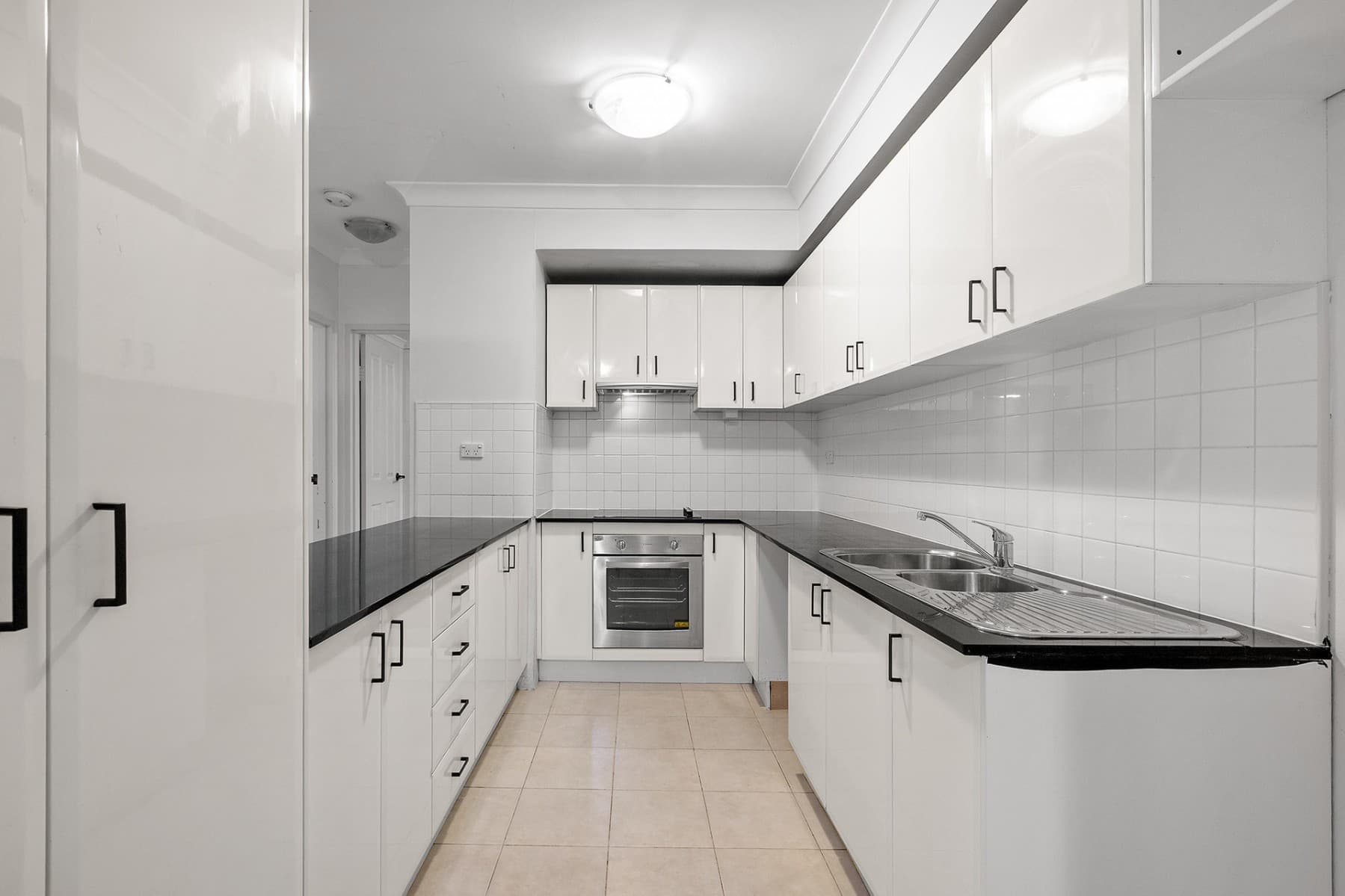 8/16 Oxford Street, Blacktown - Thumbnail 2