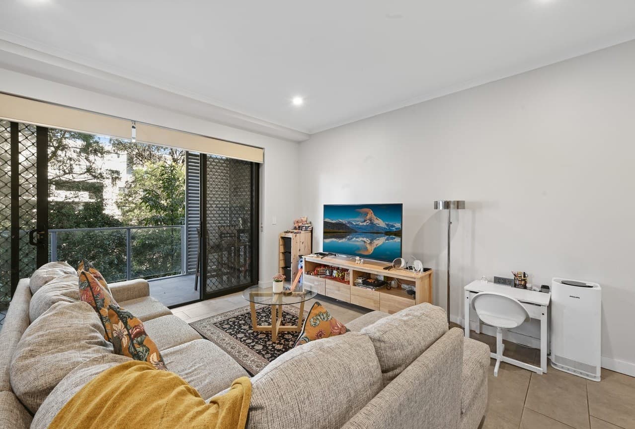 10/104-106 Bridge Road, Westmead - Thumbnail 2