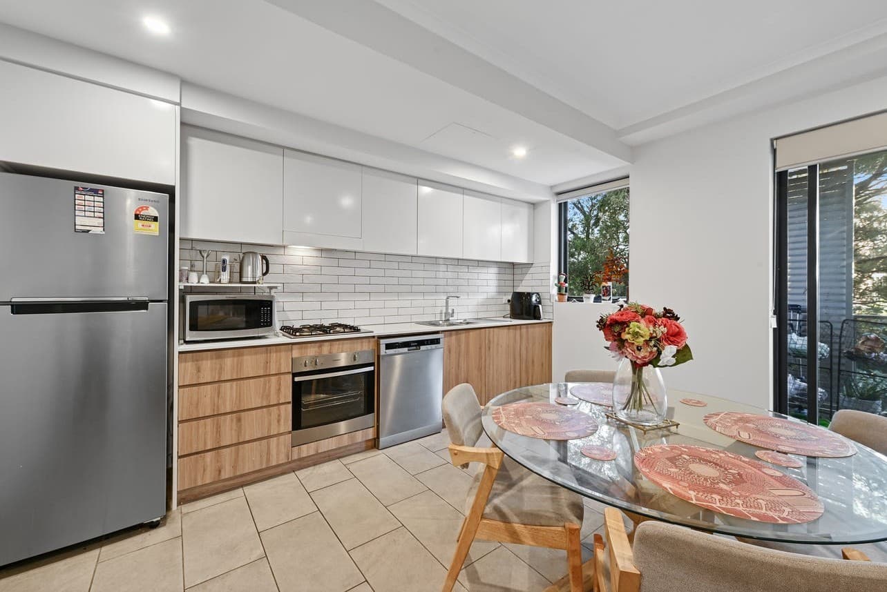 10/104-106 Bridge Road, Westmead - Thumbnail 3