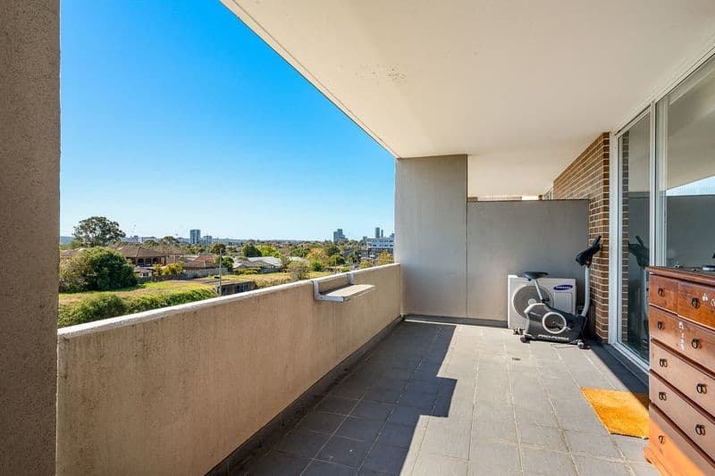 305/357-359 Great Western Highway, South Wentworthville - Thumbnail 5