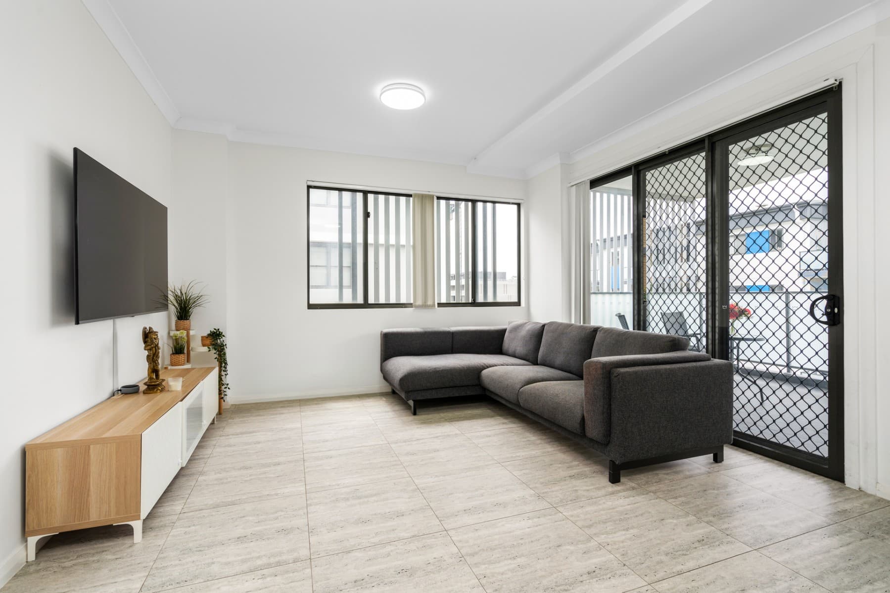 3.21/29-31 Lexington Drive, SYDNEY, NSW, 2153, Toongabbie - Thumbnail 2