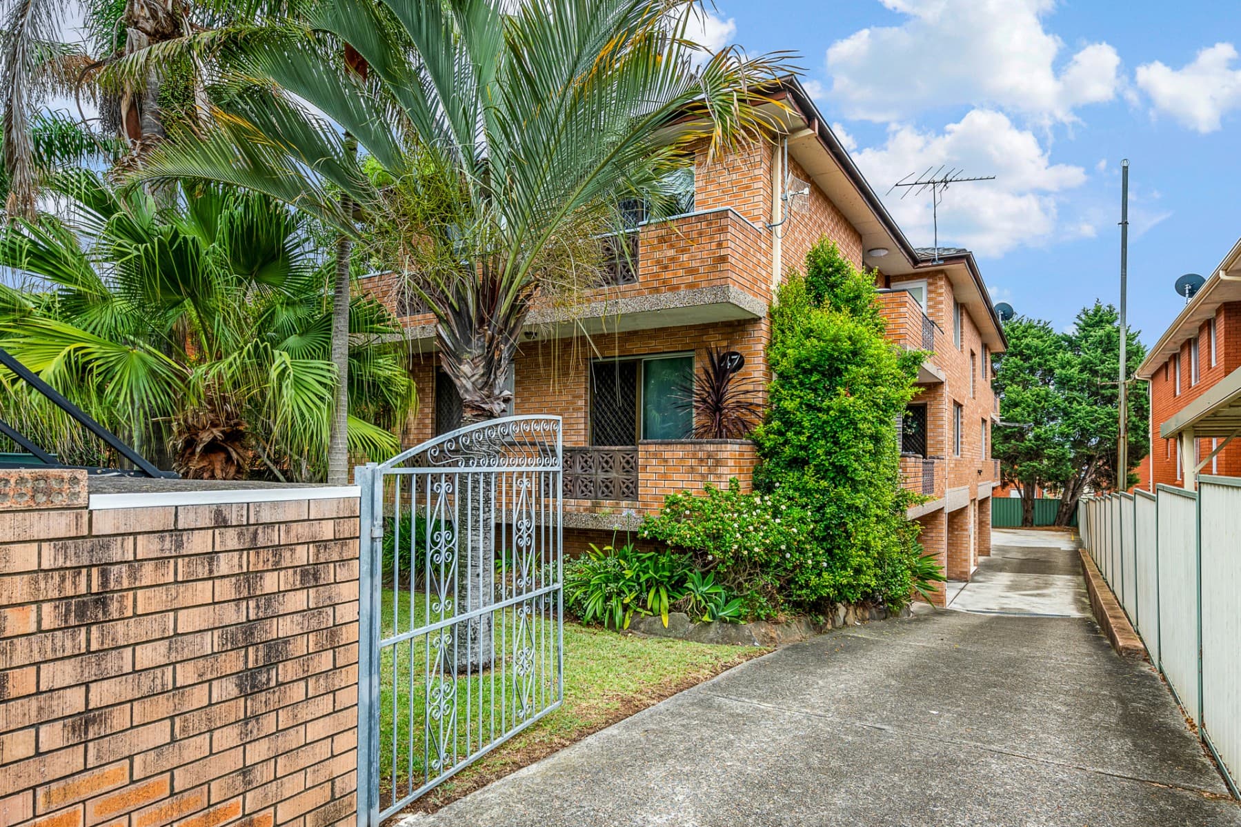 3/47 Yangoora Road, Belmore - Thumbnail 2