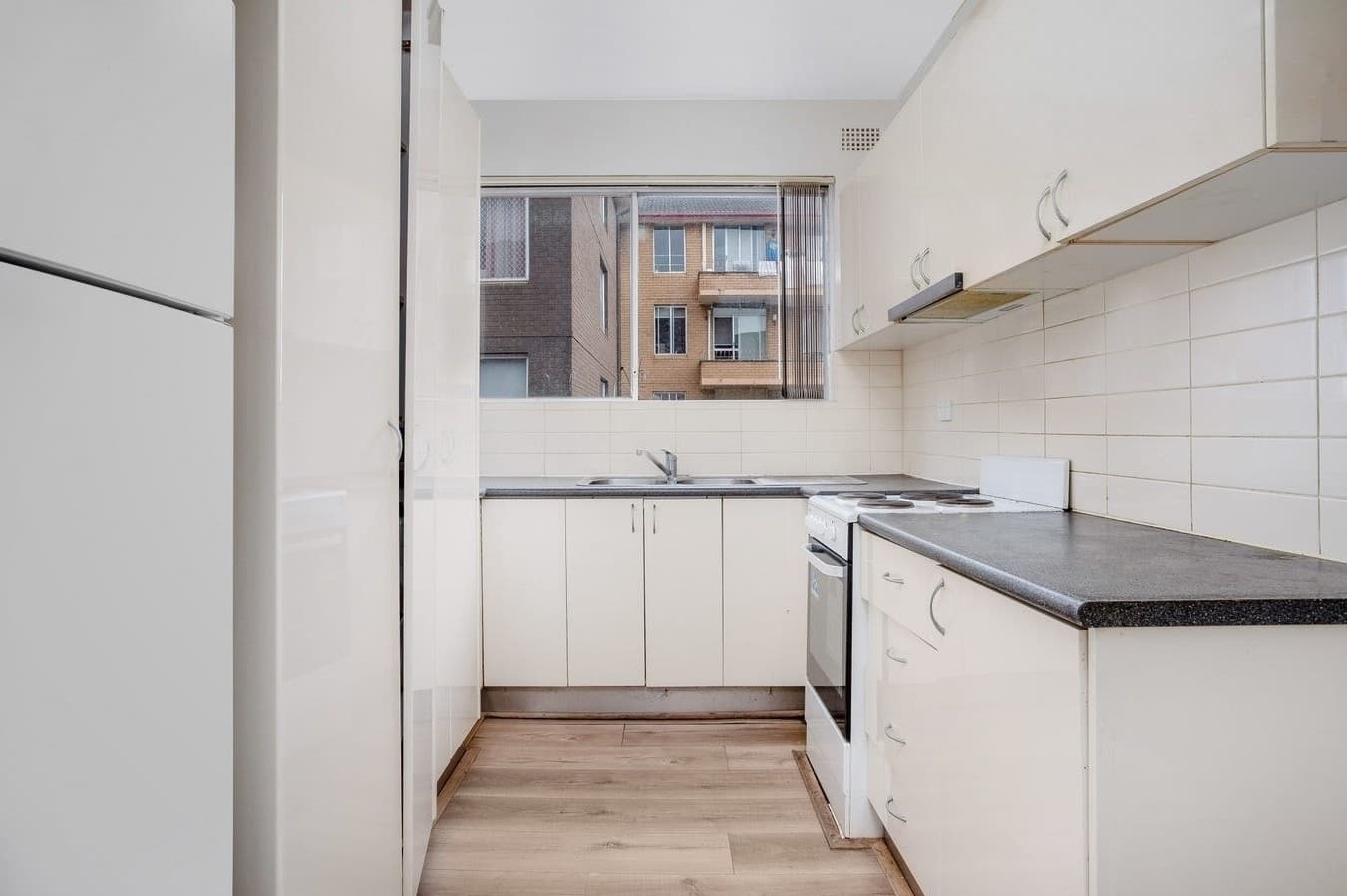 2/9 Allen Street, Harris Park - Thumbnail 3