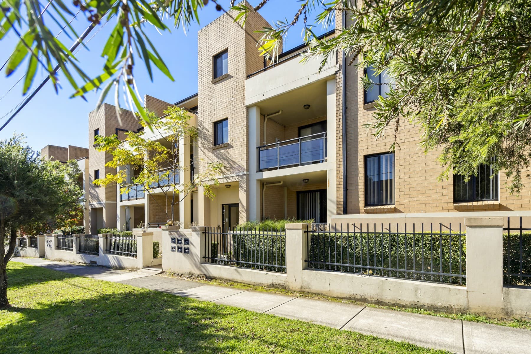 30/16-24 Lydbrook Street, Westmead - Image 1