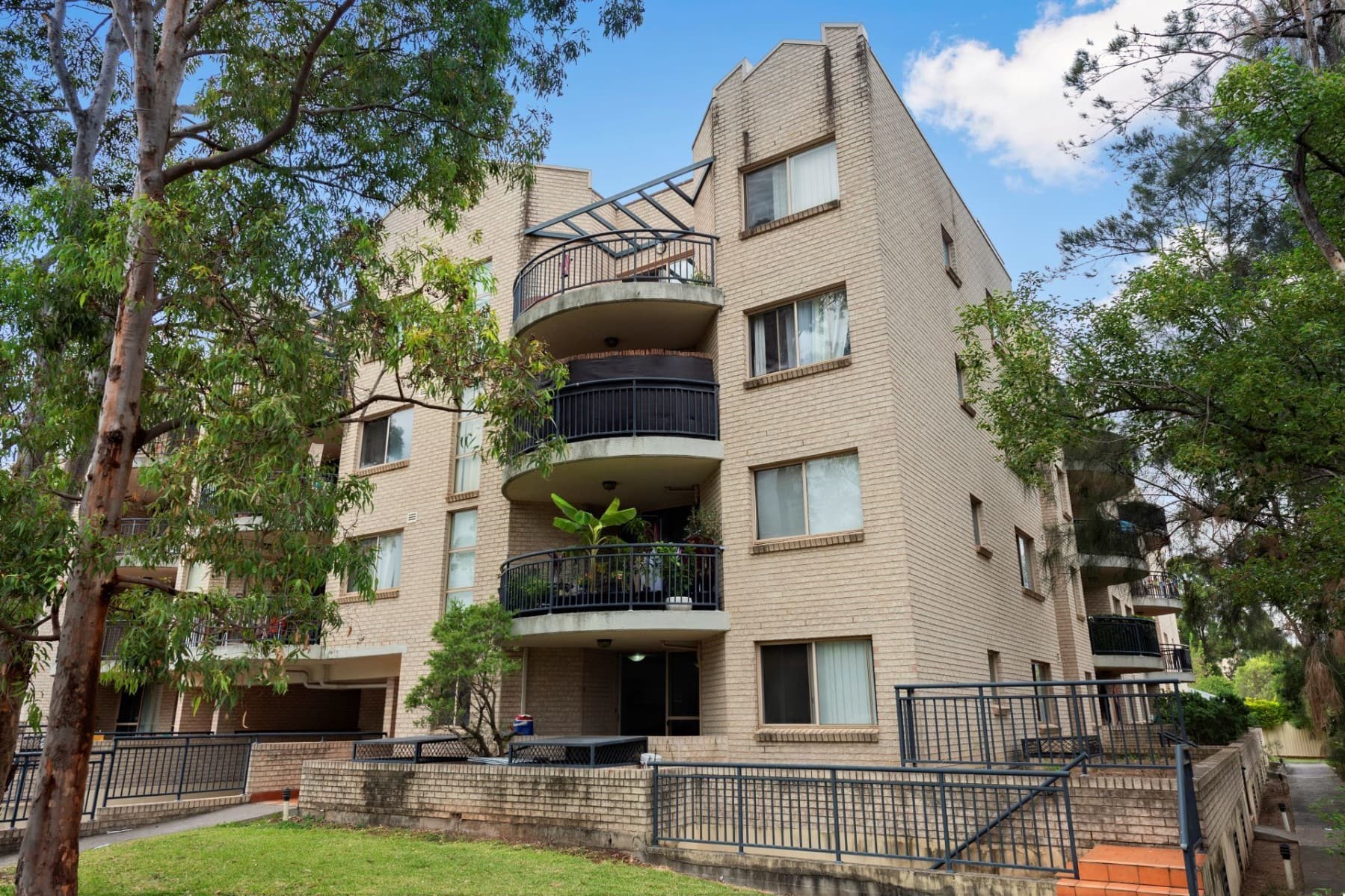 1/30-32 Fifth Avenue, Blacktown - Image 1