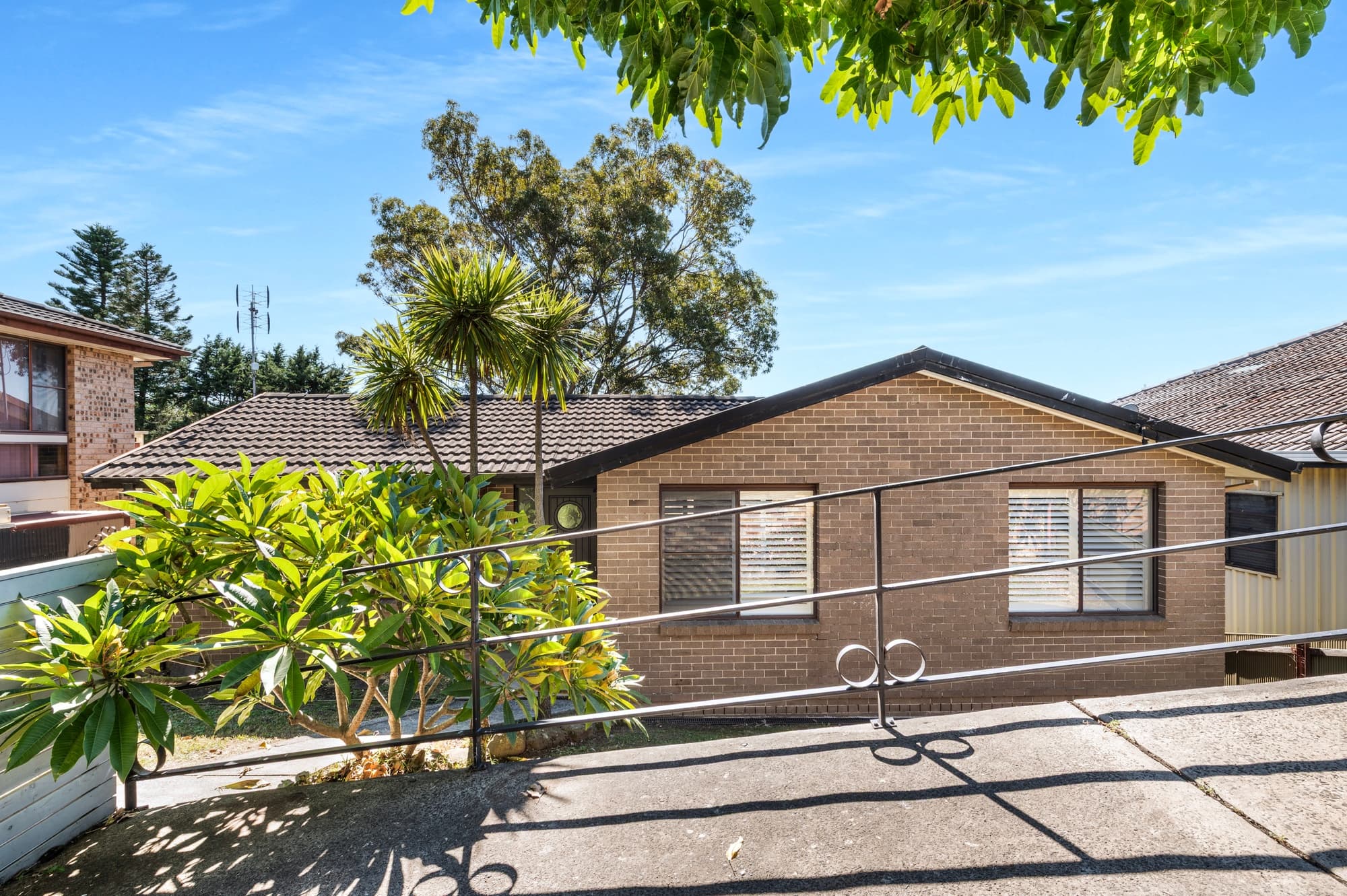 72 Panorama Drive, Farmborough Heights - Image 1