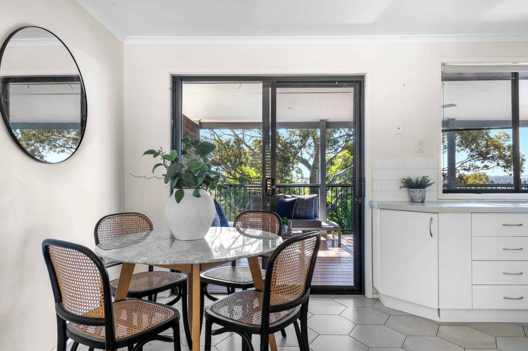 72 Panorama Drive, Farmborough Heights - Thumbnail 8