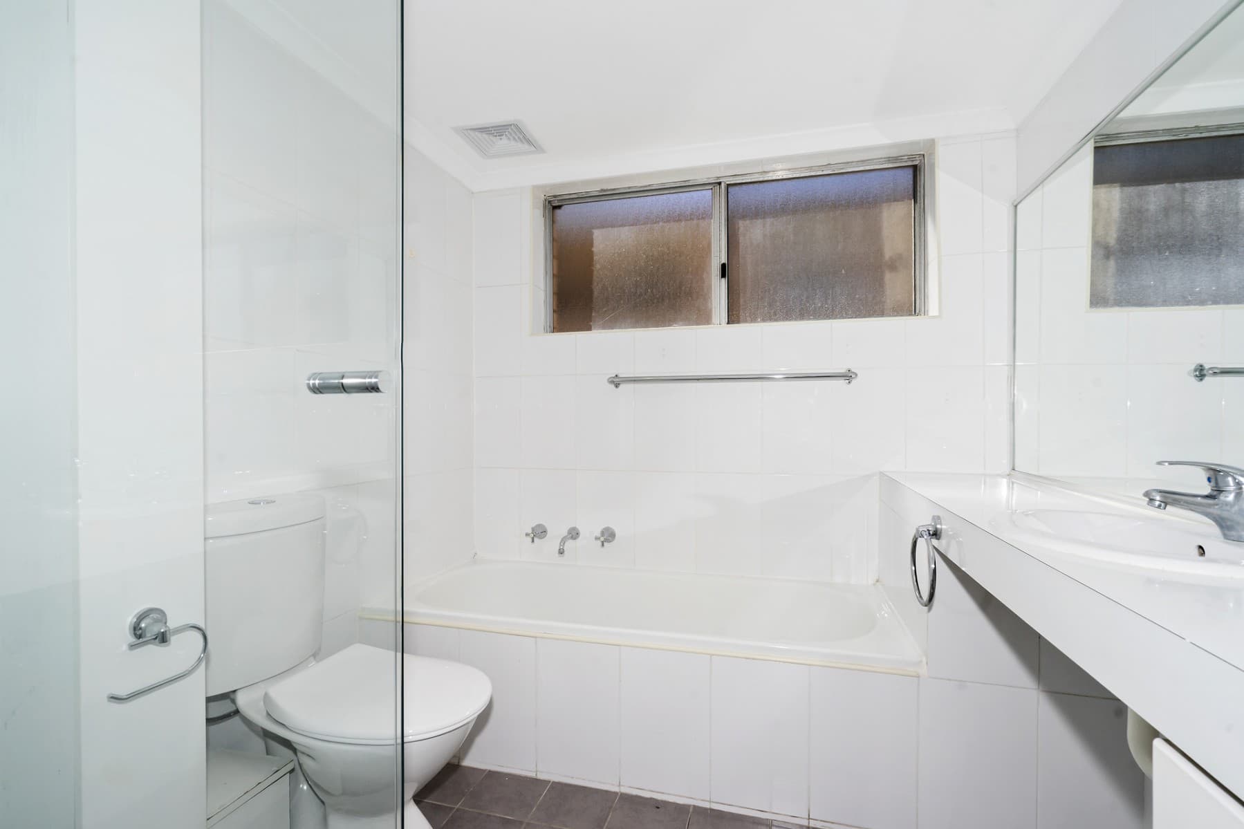 2/10-12 Thomas Street, Parramatta - Thumbnail 4