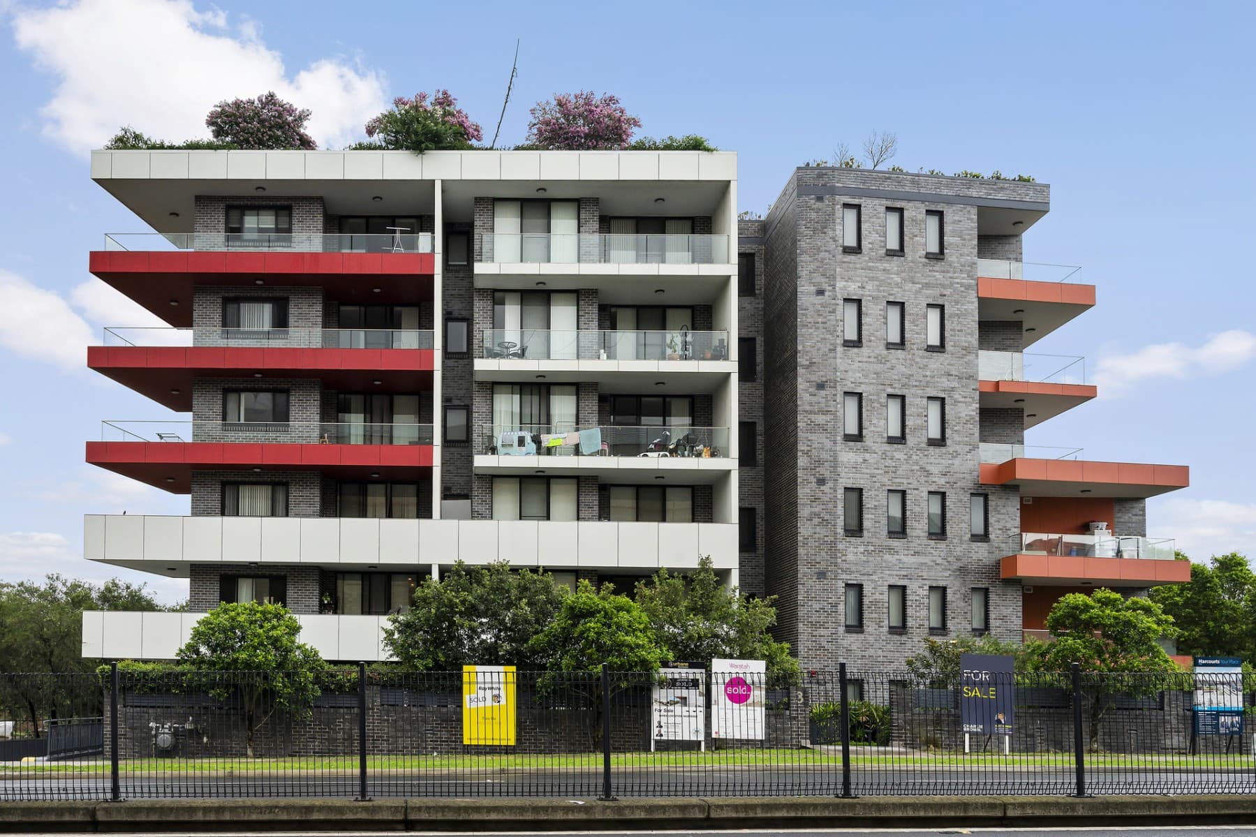 407/3 Balmoral Street, Blacktown - Image 1