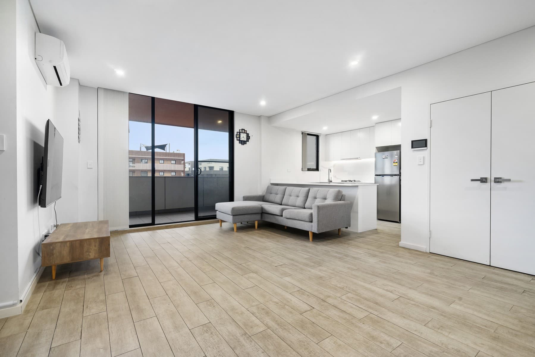 407/3 Balmoral Street, Blacktown - Thumbnail 3
