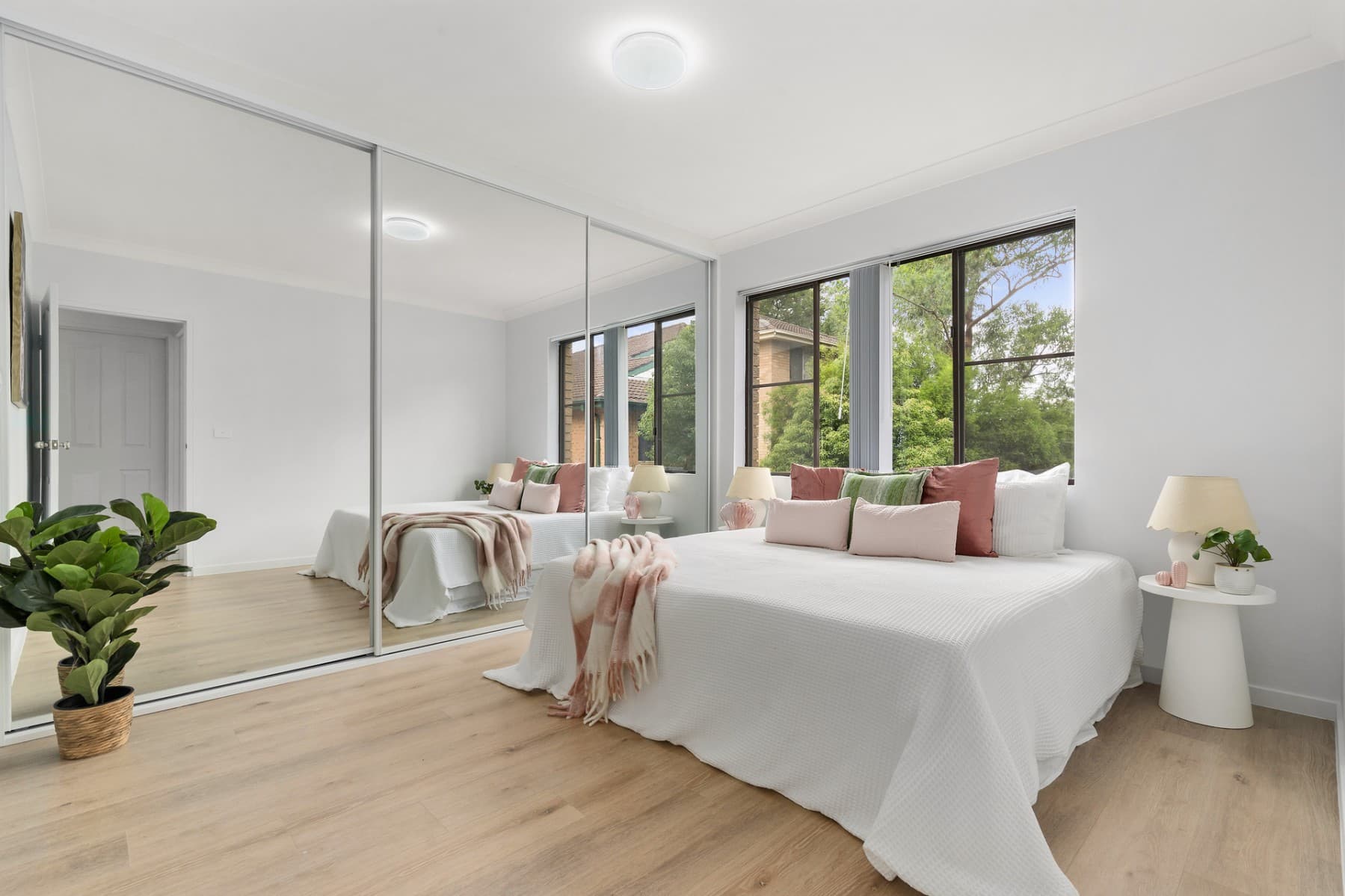 8/27 Wigram Street, Harris Park - Thumbnail 4