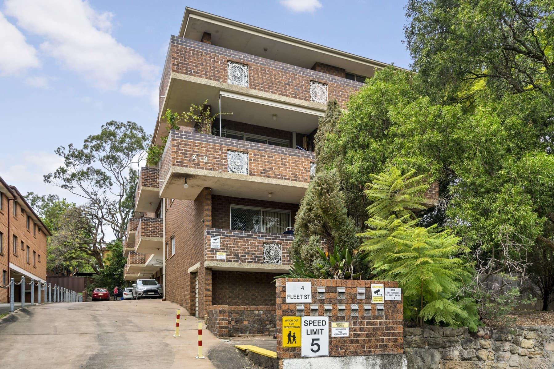 9/4 Fleet Street, North Parramatta - Image 1