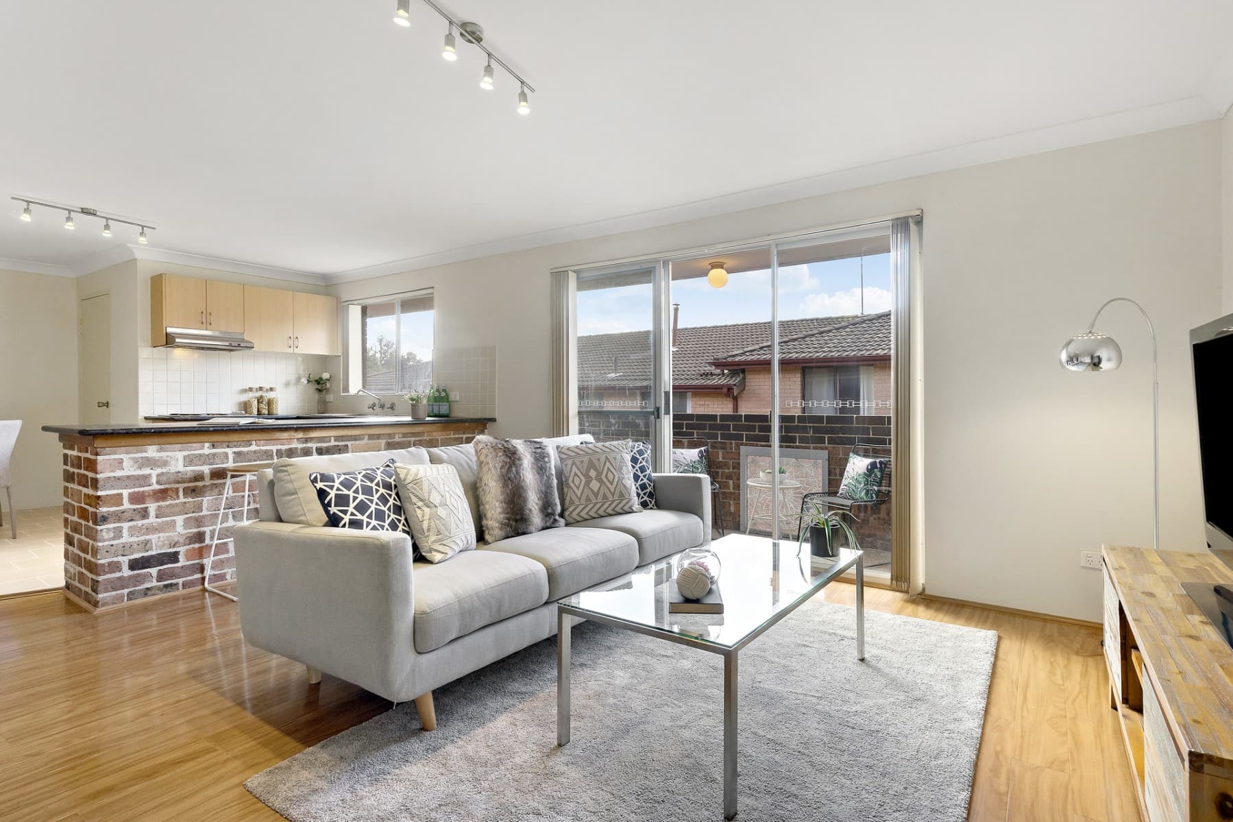 9/4 Fleet Street, North Parramatta - Thumbnail 2