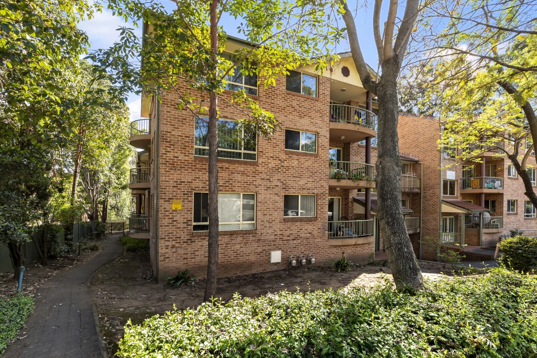 13/221-223 Dunmore Street, Pendle Hill - Image 1