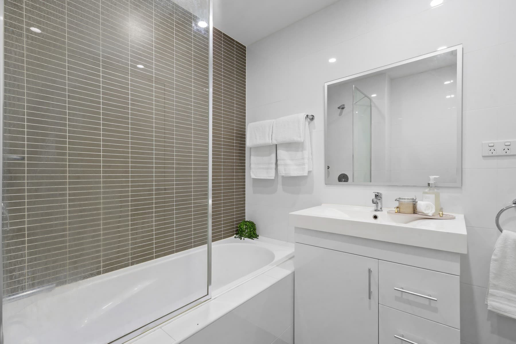 901/29 Hunter Street, Parramatta - Thumbnail 6