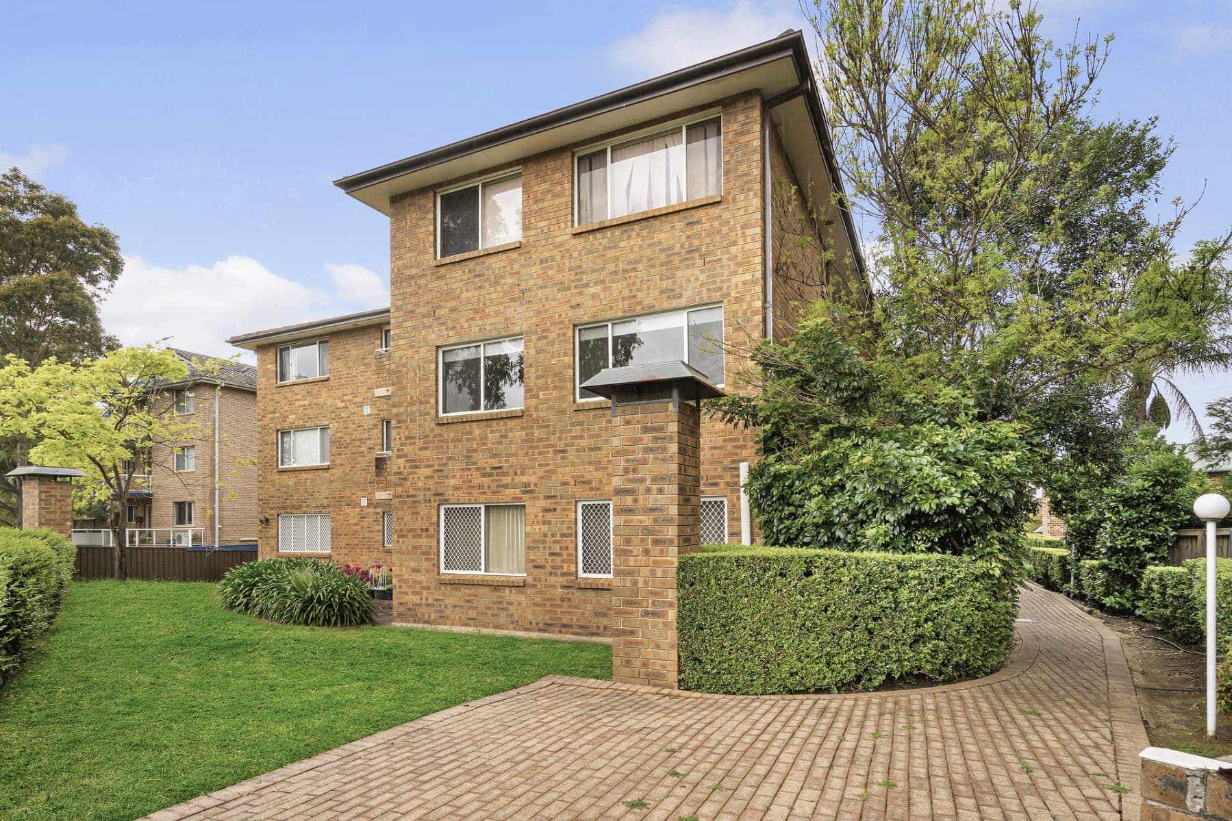 9/21-23 Devitt Street, Blacktown - Image 1
