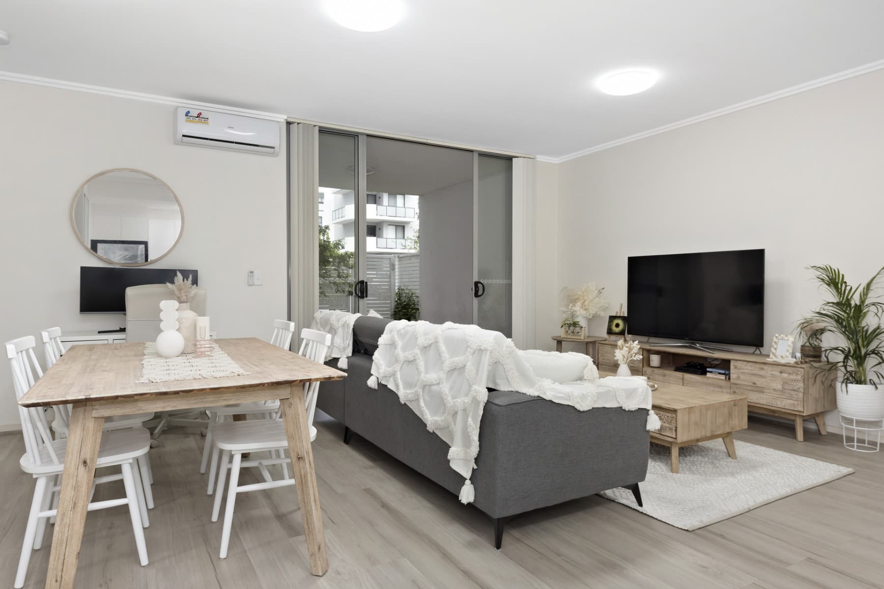 110/3 Weston Street, Rosehill - Thumbnail 3