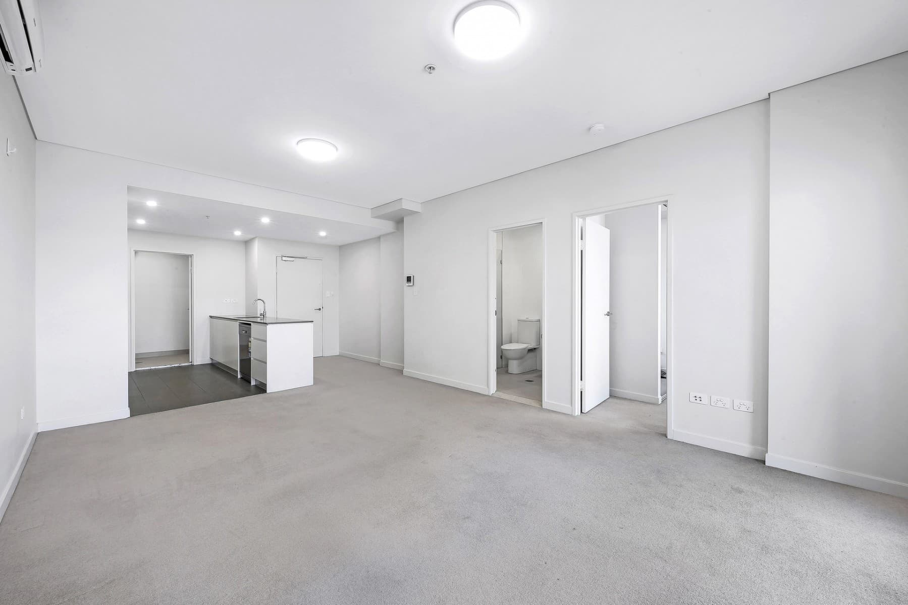 803/24 Dressler Court, Merrylands - Thumbnail 3